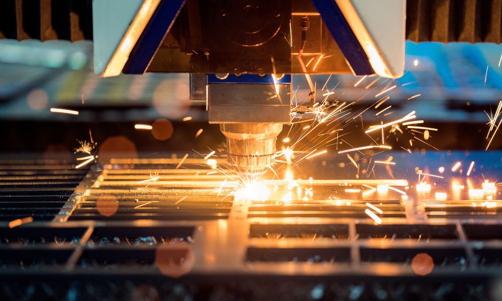 Fiber Laser Cutters vs. Plasma Cutters 6 Key Differences